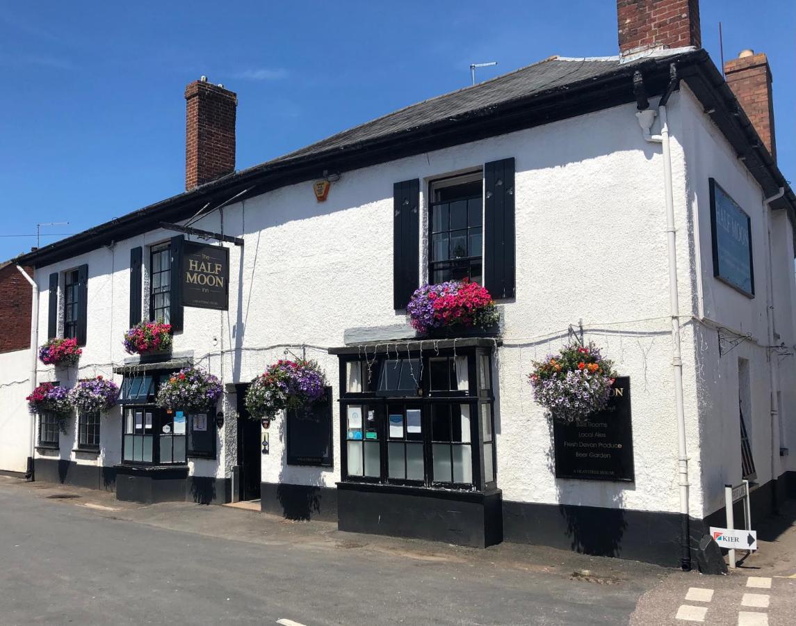 Half Moon Inn Exeter Ngoại thất bức ảnh